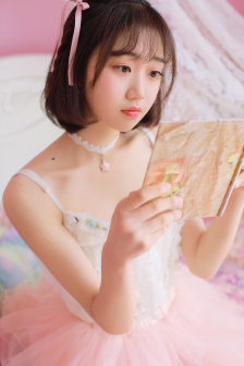 郑秀妍张天爱吴谨言女团舞
